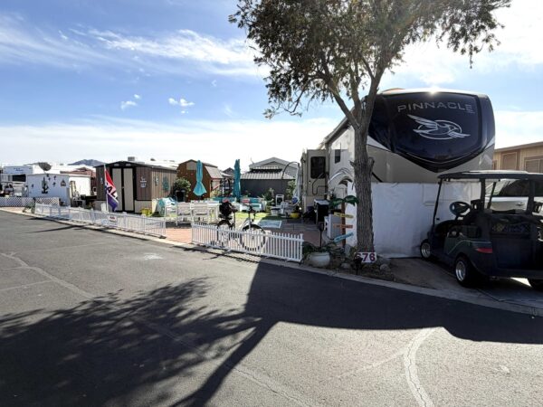 View FDO #676 2021 Jayco Pinnacle